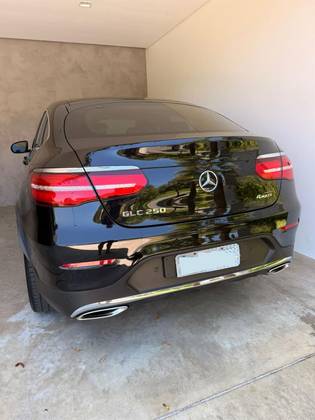 MERCEDES-BENZ GLC 250 2.0 CGI GASOLINA SPORT COUPÉ 4MATIC 9G-TRONIC